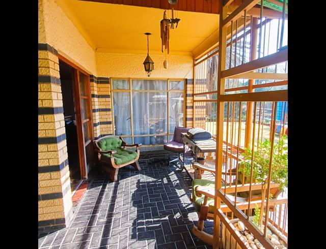 3 BEDROOM HOUSE FOR SALE IN ROTHDENE